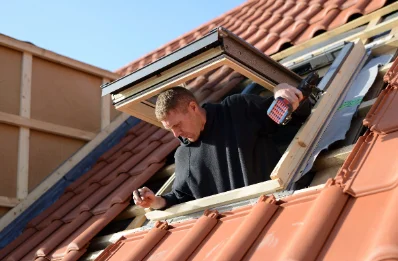 Pose de fenêtres de toit Velux à Aubas